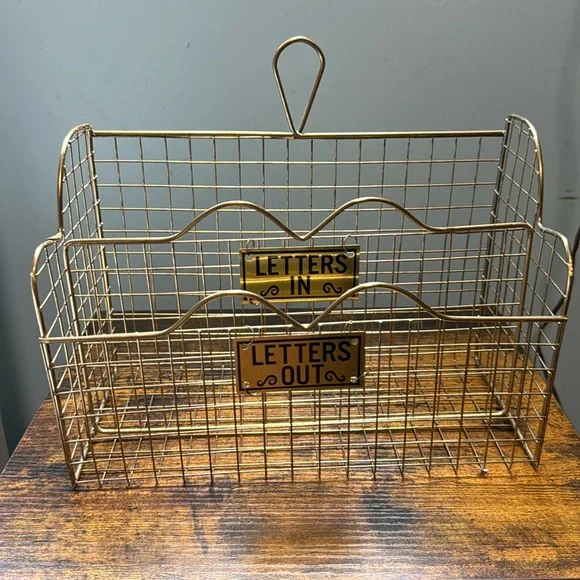 Vintage letters in/letters out mesh wire basket - Picture 1 of 4